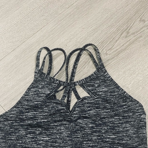 Victoria Sport Black and Gray Strappy Sports Bra with sheer design Sz Lg - Picture 3 of 9